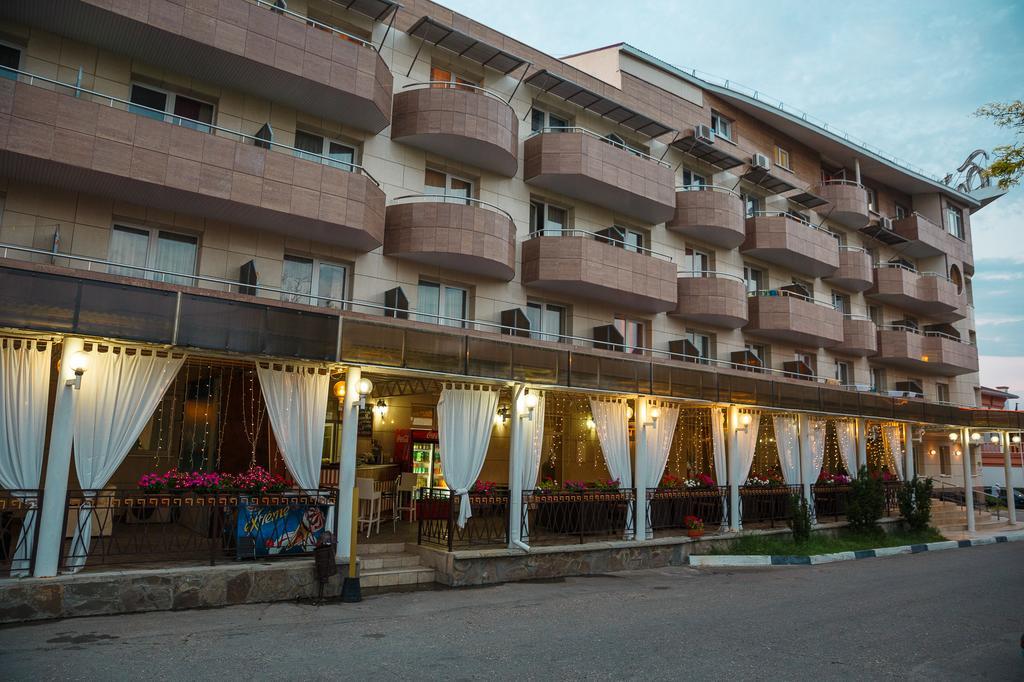 Bospor Hotel Anapa Exterior photo